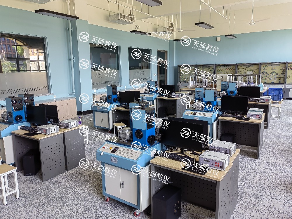 中原科（kē）技學院新校（xiào）區理工學部實驗室（shì）建設項目 順利安裝、調（diào）試、培訓、驗收通過