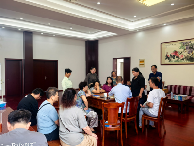 雙節（jiē）暖人心！成人抖音（tài）股份免費中醫義診